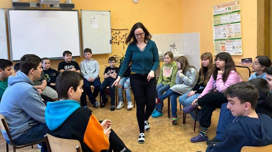 Erasmus + 2021-2027 Okul Akreditasyonu Projesi kapsamında okulumuz öğrencileri Prag'da derslere başladı.